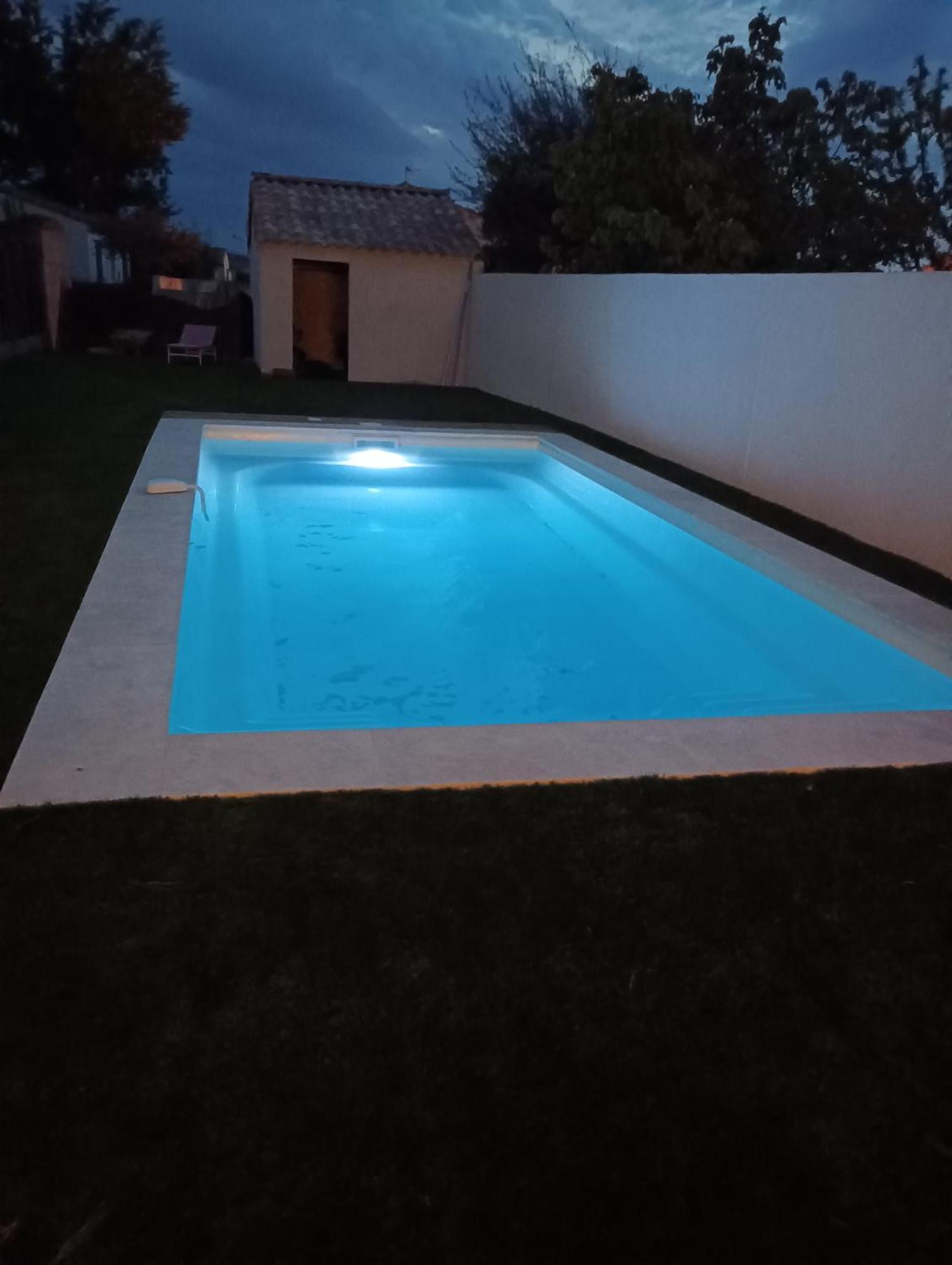 maison a bizanet avec piscine Extérieur photo